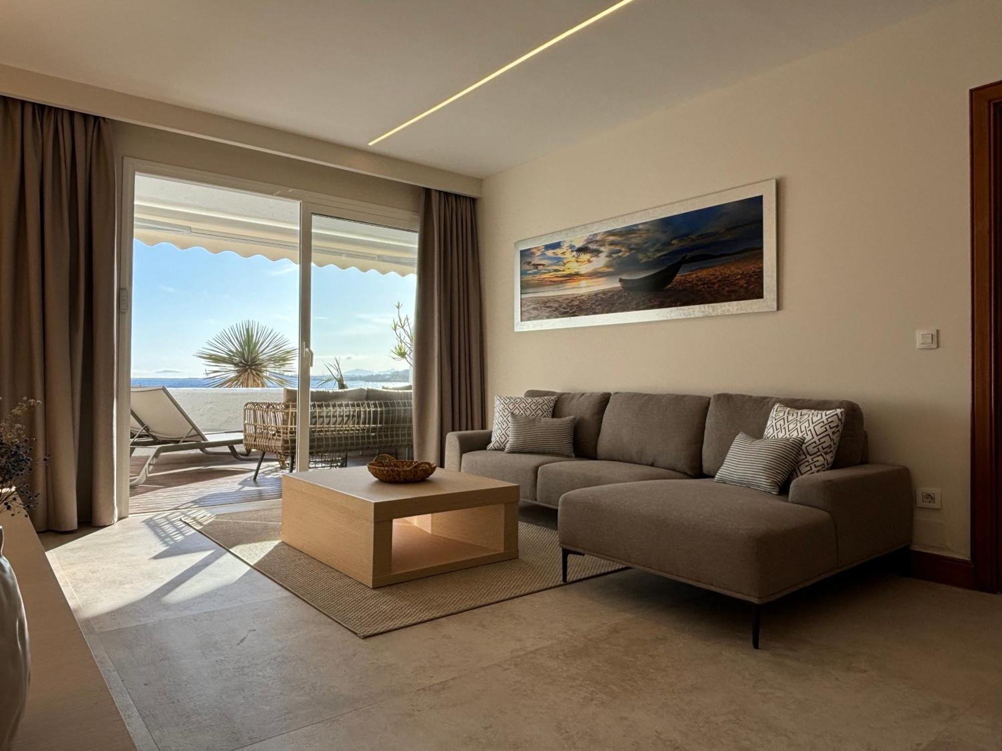Costa Teguise Luxury First Line Apartment Екстериор снимка