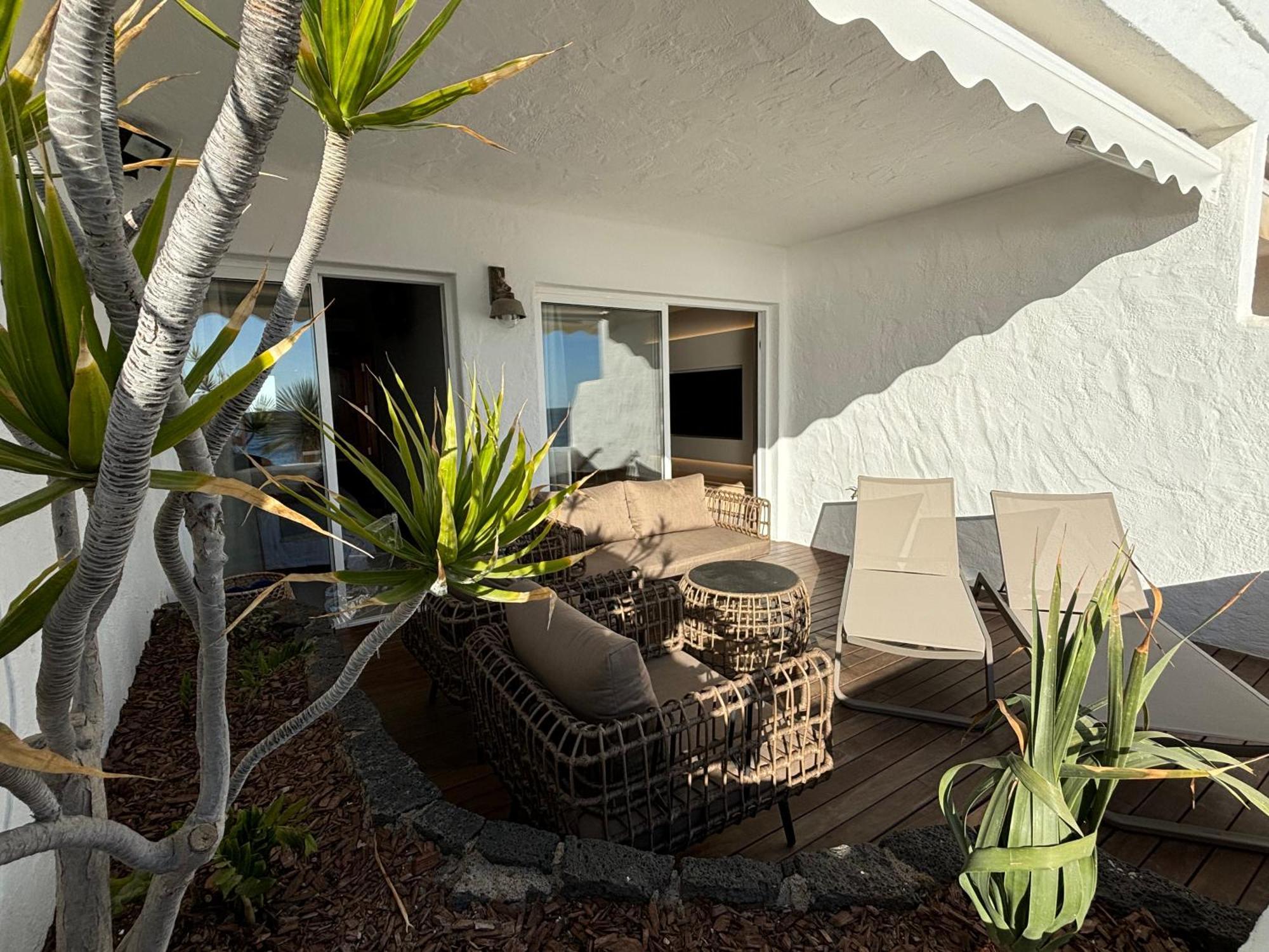 Costa Teguise Luxury First Line Apartment Екстериор снимка